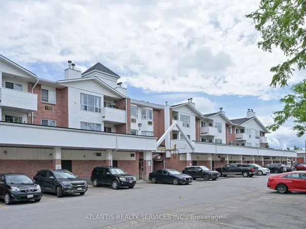 130 Bell Farm Rd #314, Barrie, ON L4M 6J4