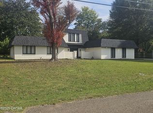 260 Stonehaven Cv, Jackson, TN 38305