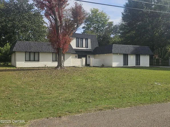 260 Stonehaven Cv, Jackson, TN 38305