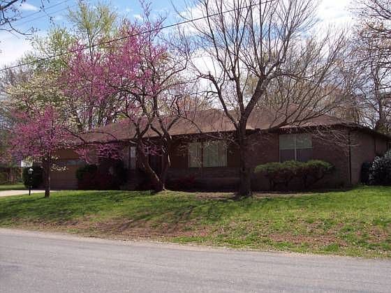 1st image of 42 W Alton Cir