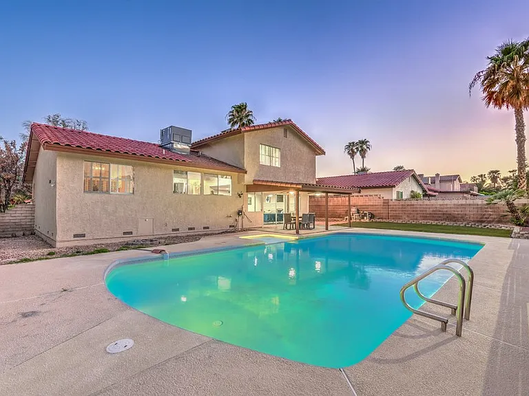 5198 Hibbetts Dr — Photo 2