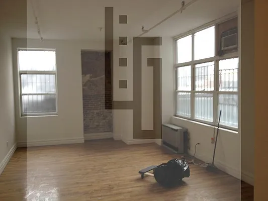 Rented by Loom Group | media 41