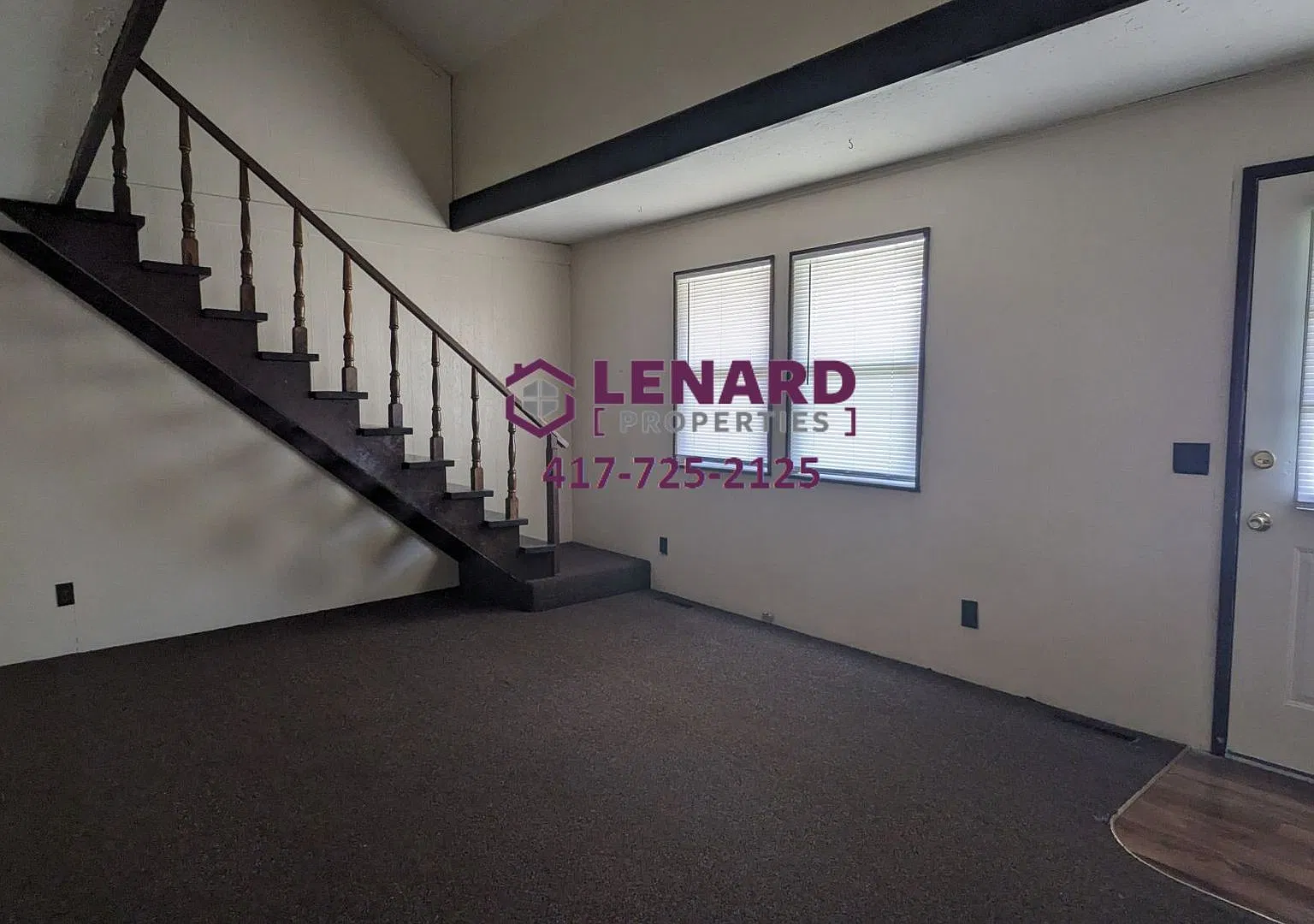 239 W College #4-7 — Photo 3