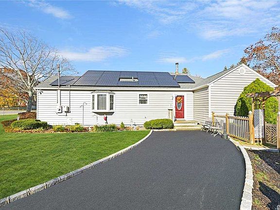 5th image of 301 Cypress Dr