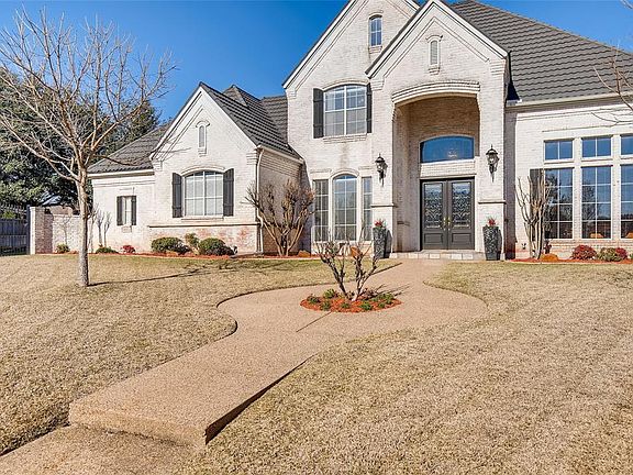 2nd image of 3613 Gardenia Dr