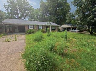 553 Galbraith Ave, Henderson, TN 38340