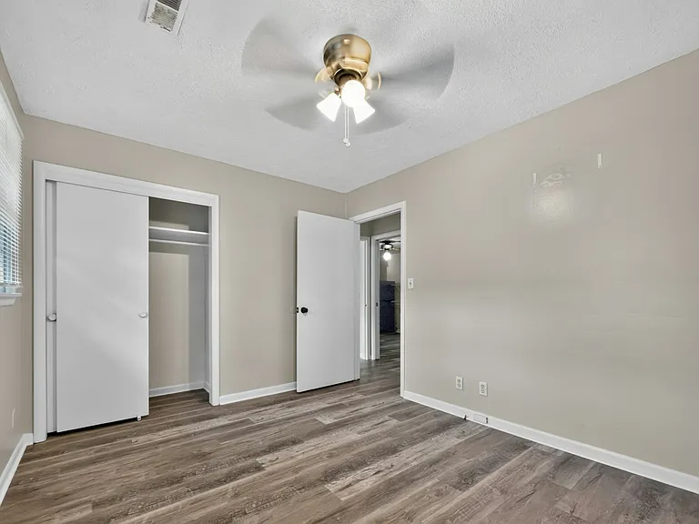 2303 Lynn Rd NW #1 — Photo 8