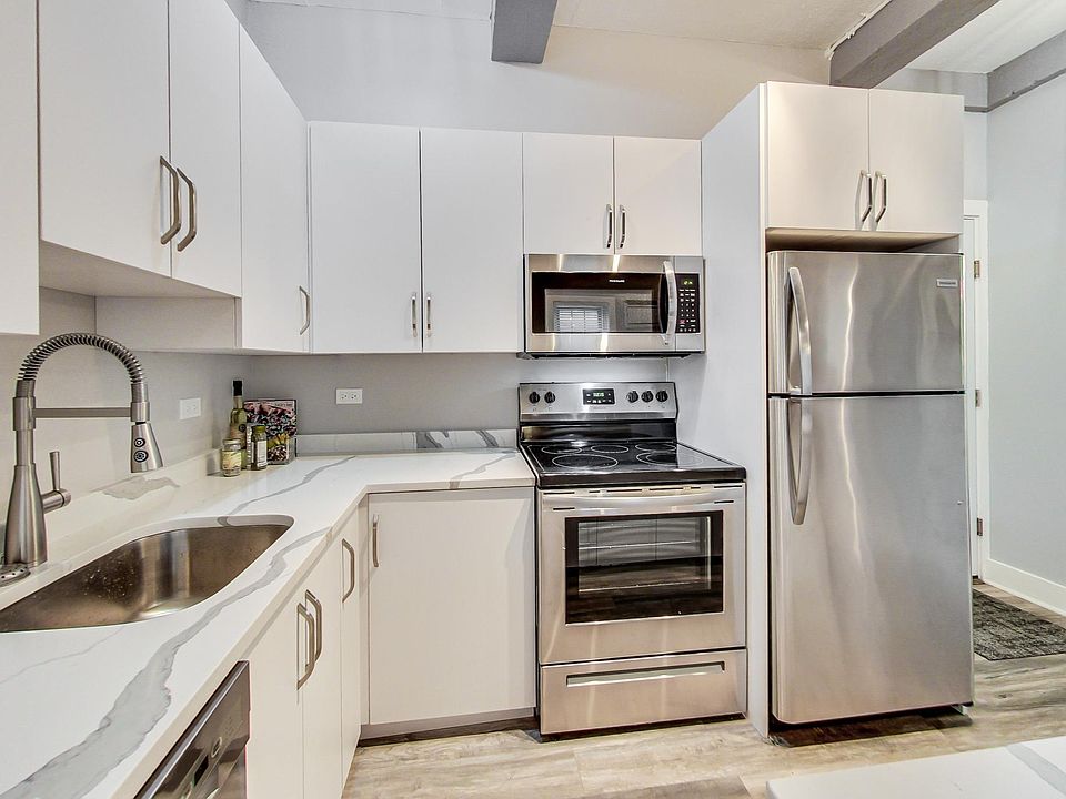 855 Lake St Apartment Rentals Oak Park, IL Zillow