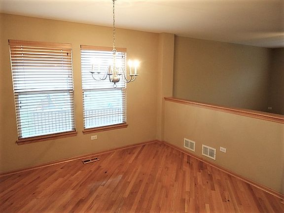 3rd image of 1739 Heatherstone Ave
