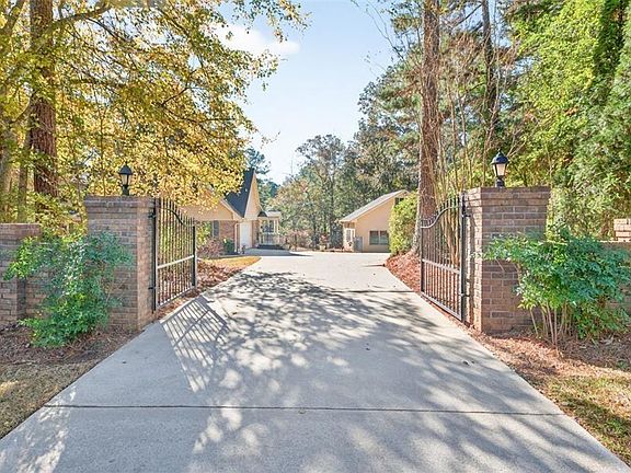 2nd image of 2150 Oglesby Bridge Rd SW