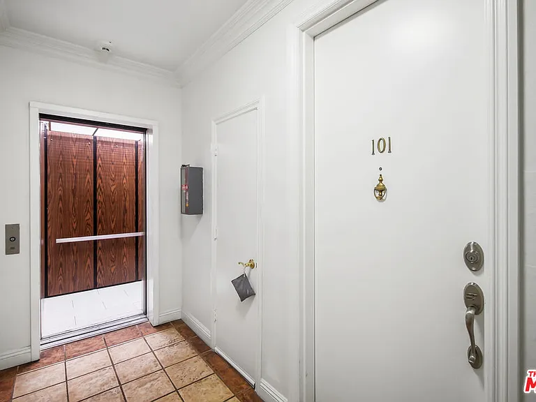 8865 Alden Dr #101 — Photo 3