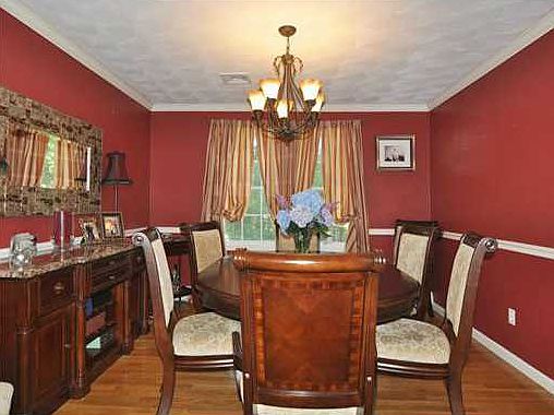 4th image of 29 Hopkins Ave