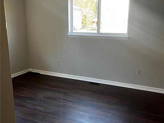 4th image of 720 19th St