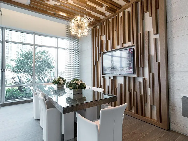 17111 Biscayne Blvd #Penthouse 2 — Photo 17