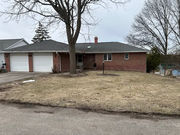 626 Front St, De Pere, WI 54115