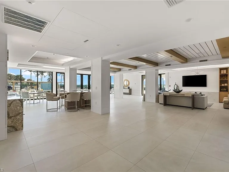 4001 Gulf Shore Blvd N #1106 — Photo 32