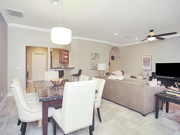 3rd image of 1400 Isabella Dr Unit 104