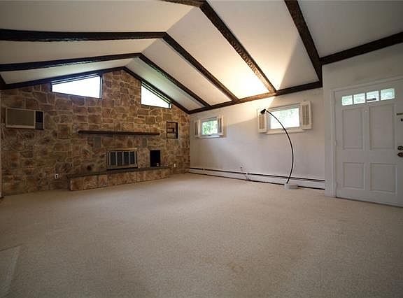 2nd image of 111 Alta Vista Dr