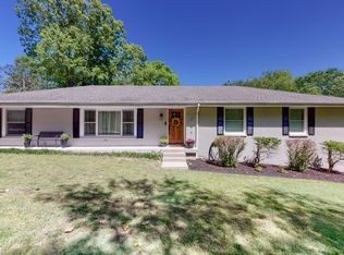 100 Forrest Hills Cir, Dickson, TN 37055