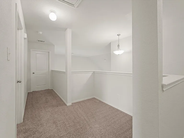 516 Clearlake Dr — Photo 9