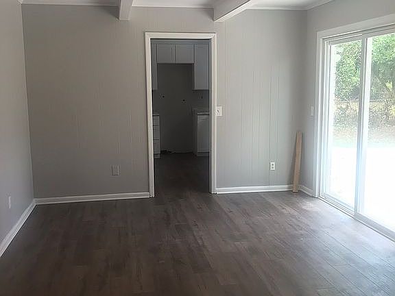 4th image of 114 McDowell Ave