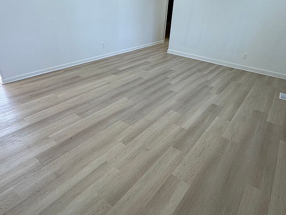 4th image of 491 E 116th St