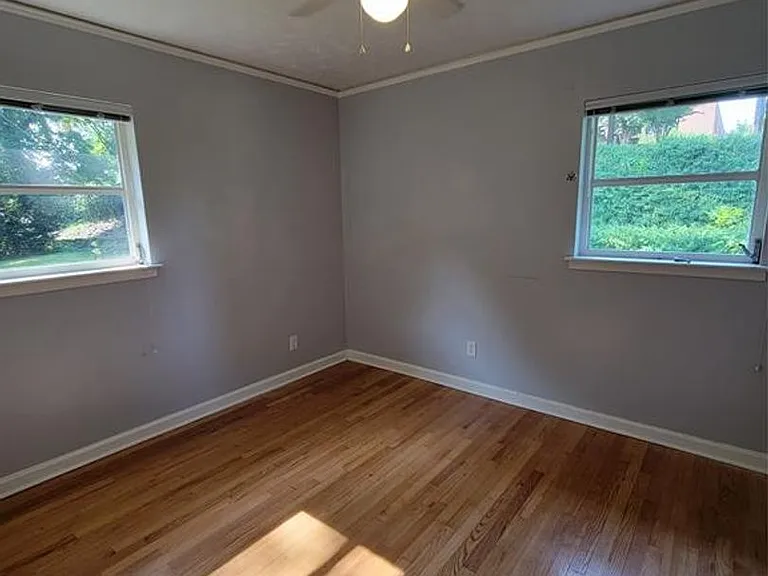 558 Karen Rd — Photo 14