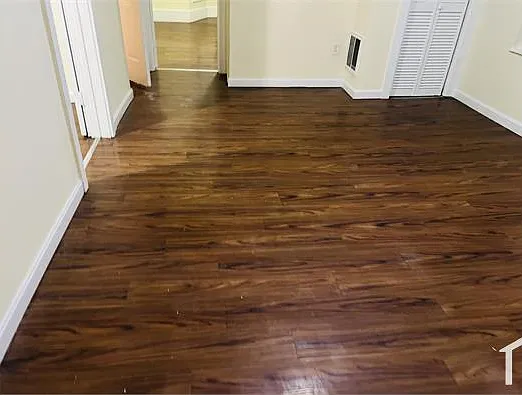 2 bed, 1000 sqft, $2,300 — Photo 3