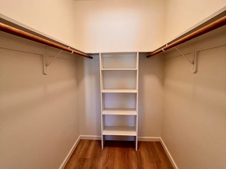 5500 N Valley View Rd #231 — Photo 17