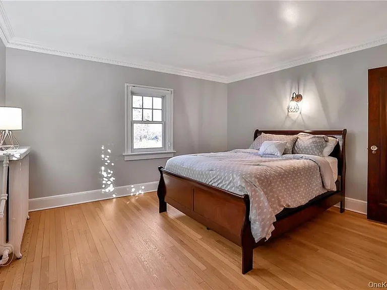 245 E Townline Rd — Photo 19