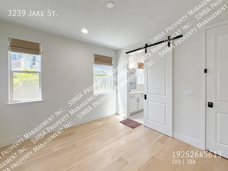 3239 Jake St — Photo 11