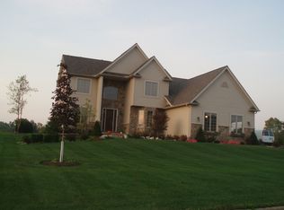 1793 Deanna Ln, North Canton, OH 44720