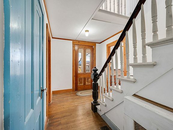 4th image of 166 South Street