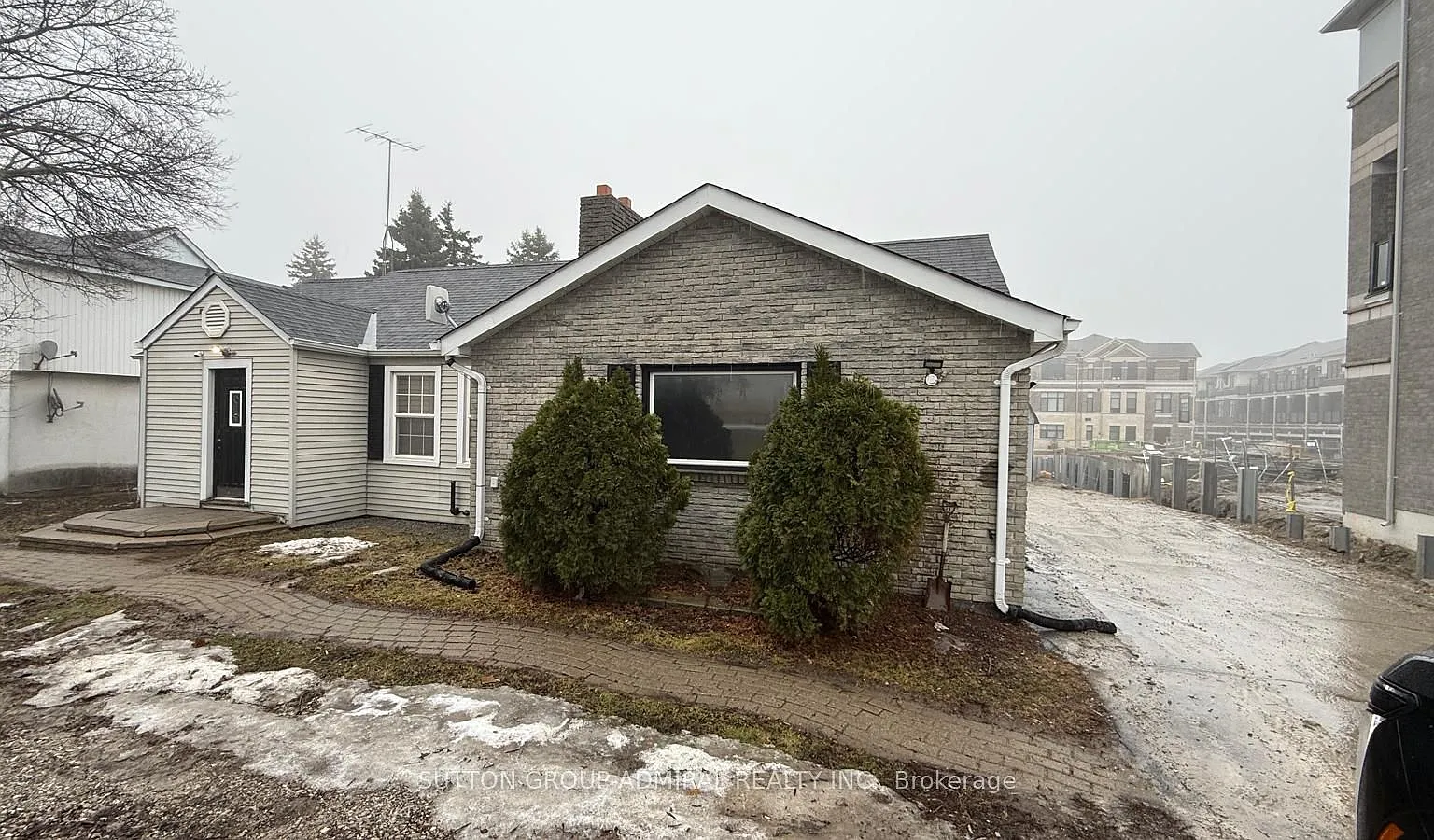 3 bed, $2,950 — Photo 3