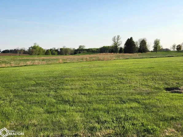 409 Brickyard Rd, Sheffield, IA 50475