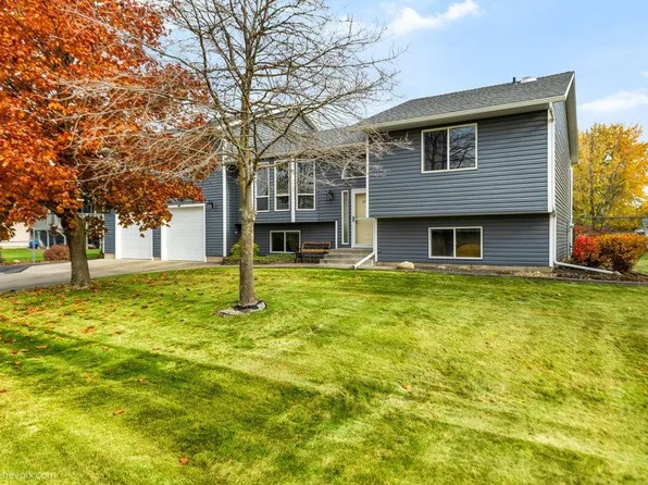 5718 N Martinson St, Newman Lake, WA 99025