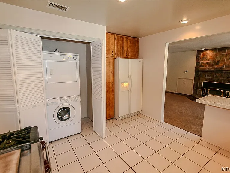 664 Barret Way — Photo 9
