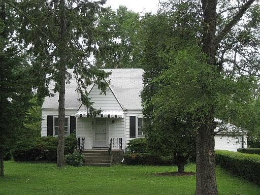 1st image of 2220 N Hawthorne Ave