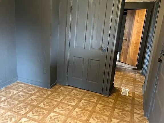 3rd image of 407 N Race St
