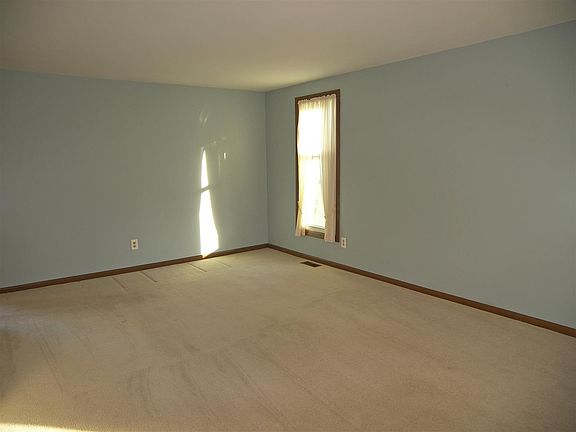 2nd image of 8149 Balsamwood Ln