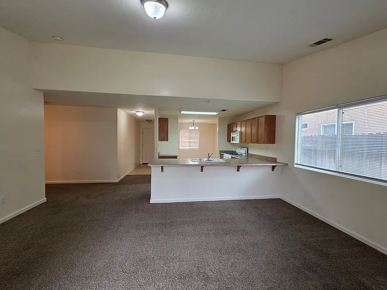 11805 Holabird Ave — Photo 3