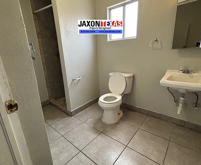 813 N Virginia St #1 — Photo 9