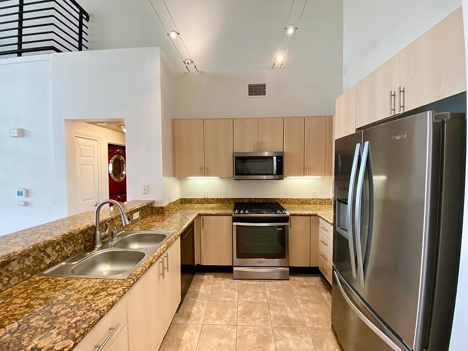 1st image of 1465 C St Unit 3618