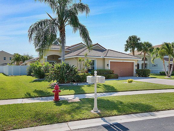 2nd image of 5321 Oakmont Village Cir