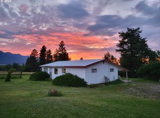 101 Barton Hts, Joseph, OR 97846