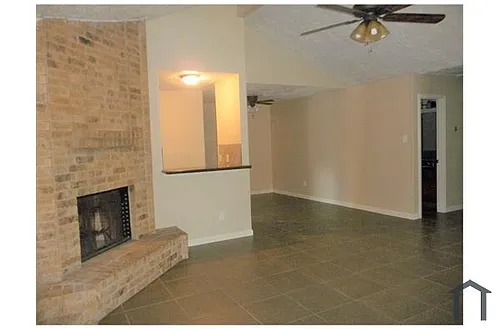 16505 Parkridge Ct Photo 1