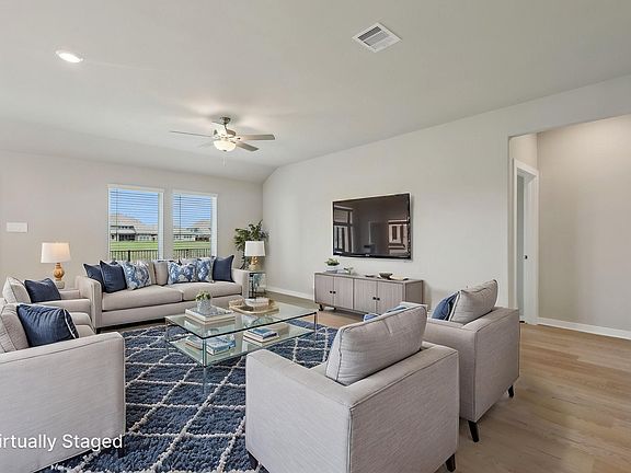 6-custom-Houston - Kingdom Heights- 2623 Clapbread Ln Rosenberg TX 77471-005 virtually staged.jpeg