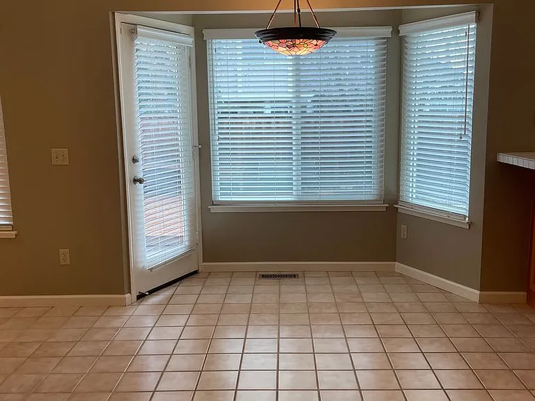 120 Billington Ln — Photo 18