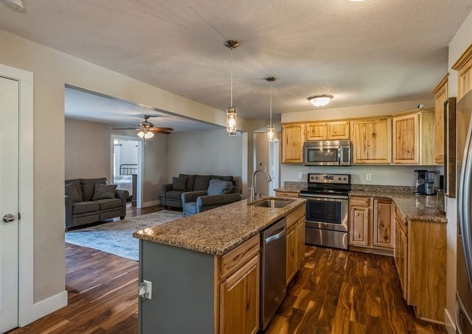15408 Johnson St, Indianola, IA 50125 Zillow