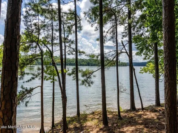 95 E Ridge Crst, Alexander City, AL 35010